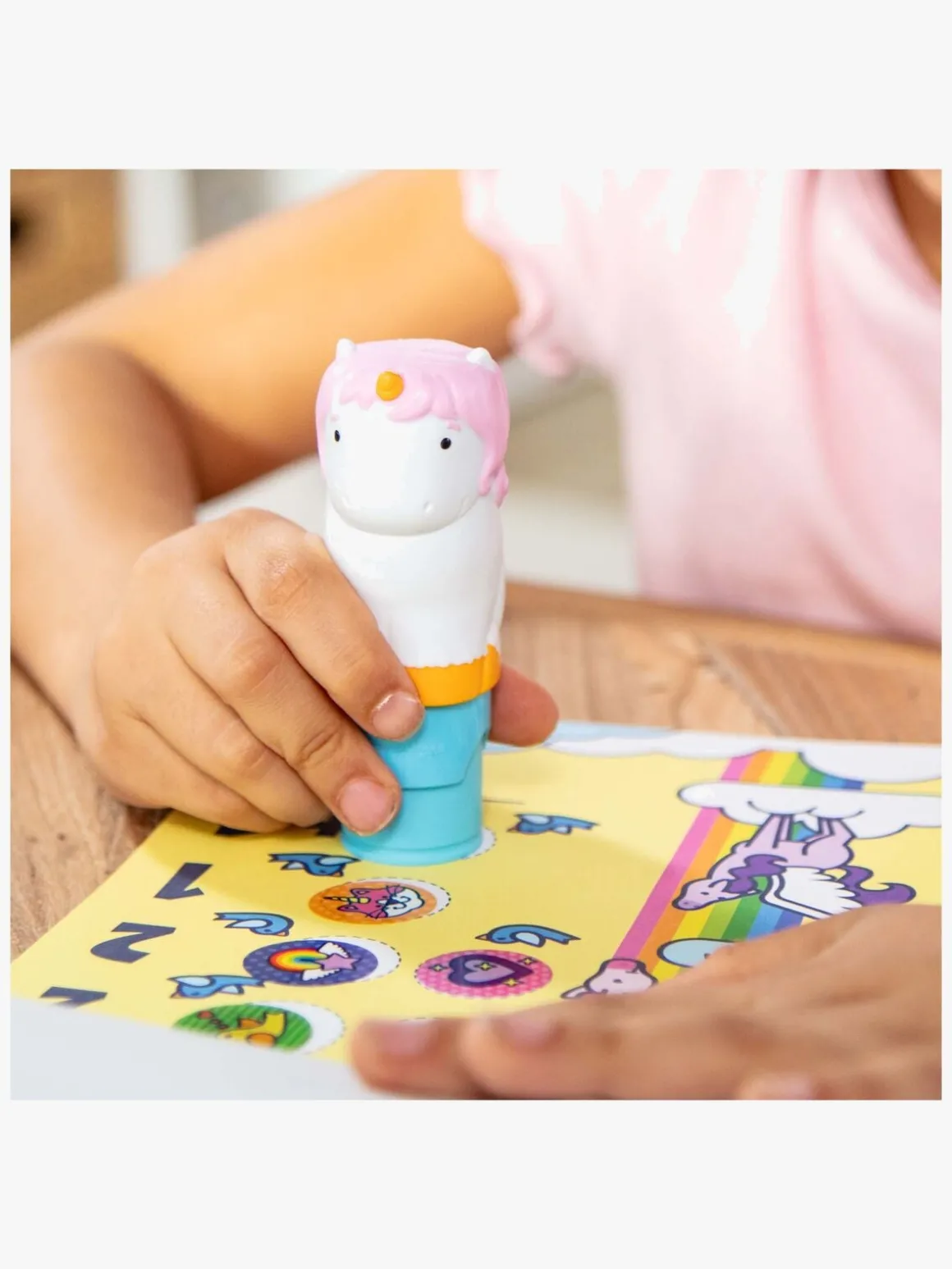 Melissa & Doug Sticker WOW! Ativitetsbog Enhjørning